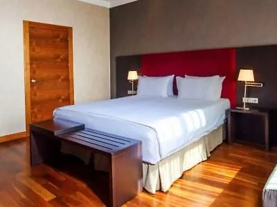 Nh Hotel 4*