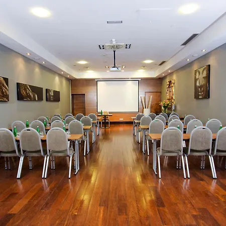 Hotel Nh Poznan