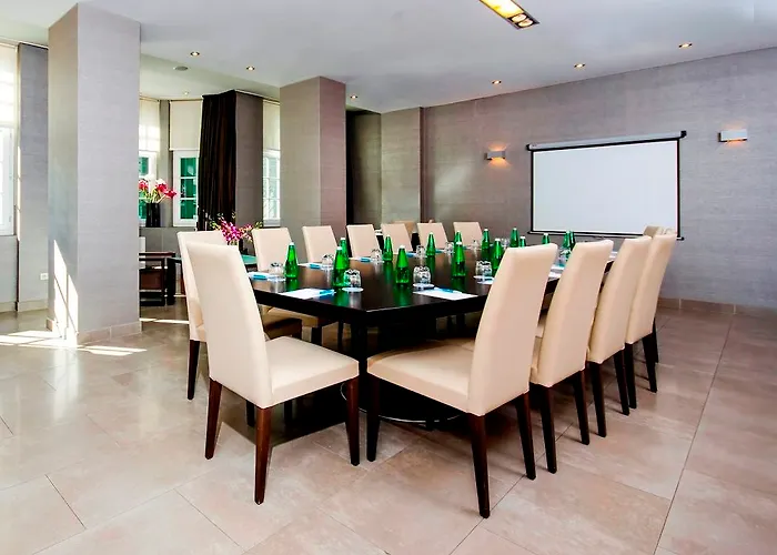 Отель Nh Познань